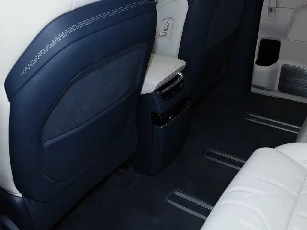 Zeekr Zeekr 009 2024 7-seater AWD 108kWh 2025 - thumbnail 26