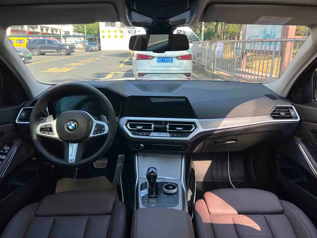 BMW BMW 3 Series 2020 Model Year Facelift 325i M Sport Shadow Night Package 2020 - thumbnail 6