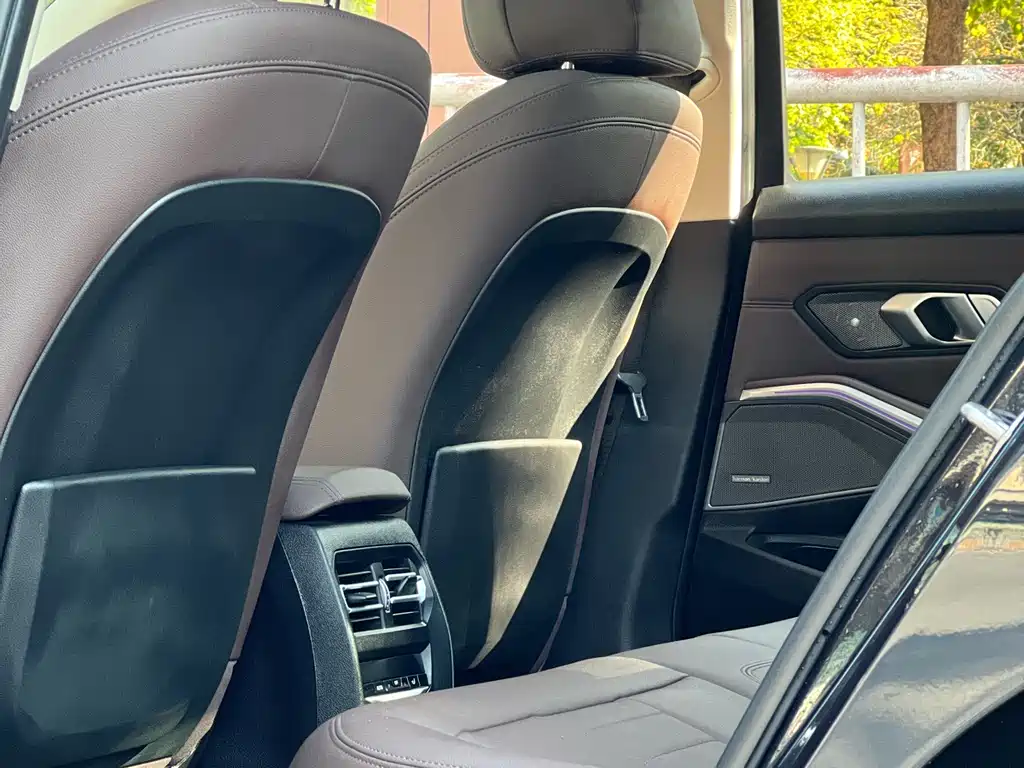 BMW BMW 3 Series 2020 Model Year Facelift 325i M Sport Shadow Night Package 2020 - thumbnail 12