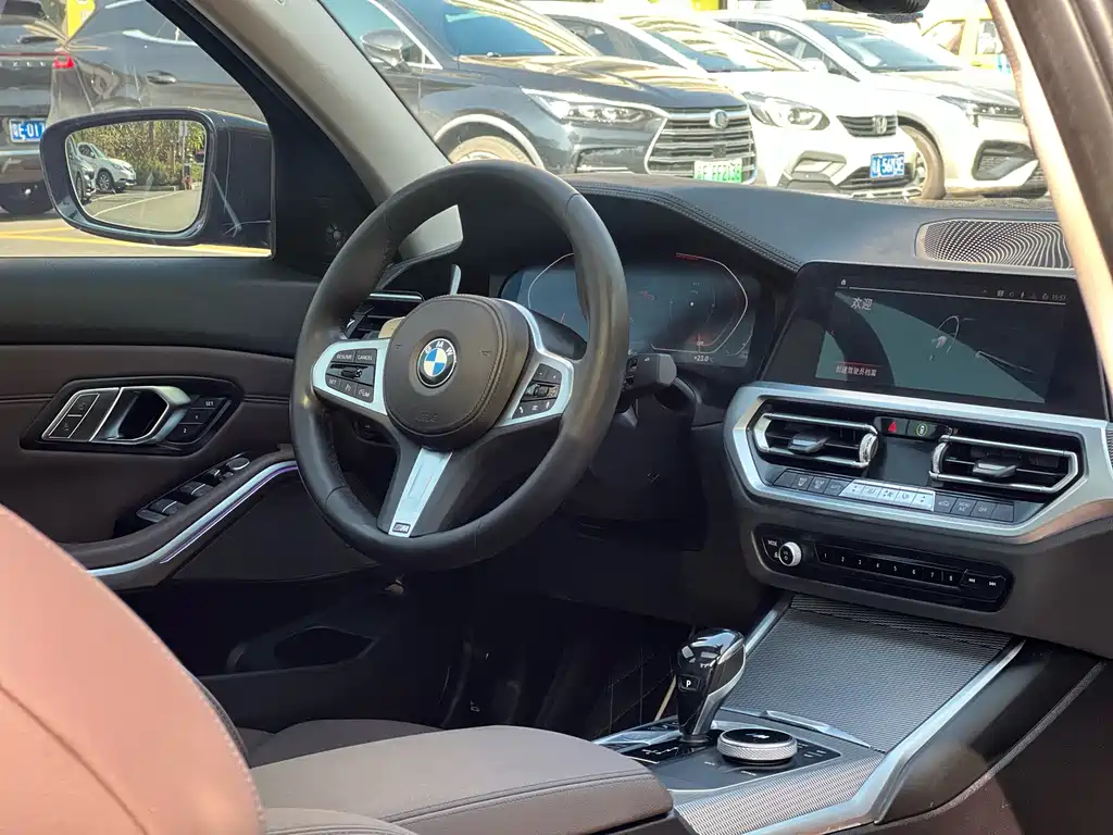 BMW BMW 3 Series 2020 Model Year Facelift 325i M Sport Shadow Night Package 2020 - thumbnail 16