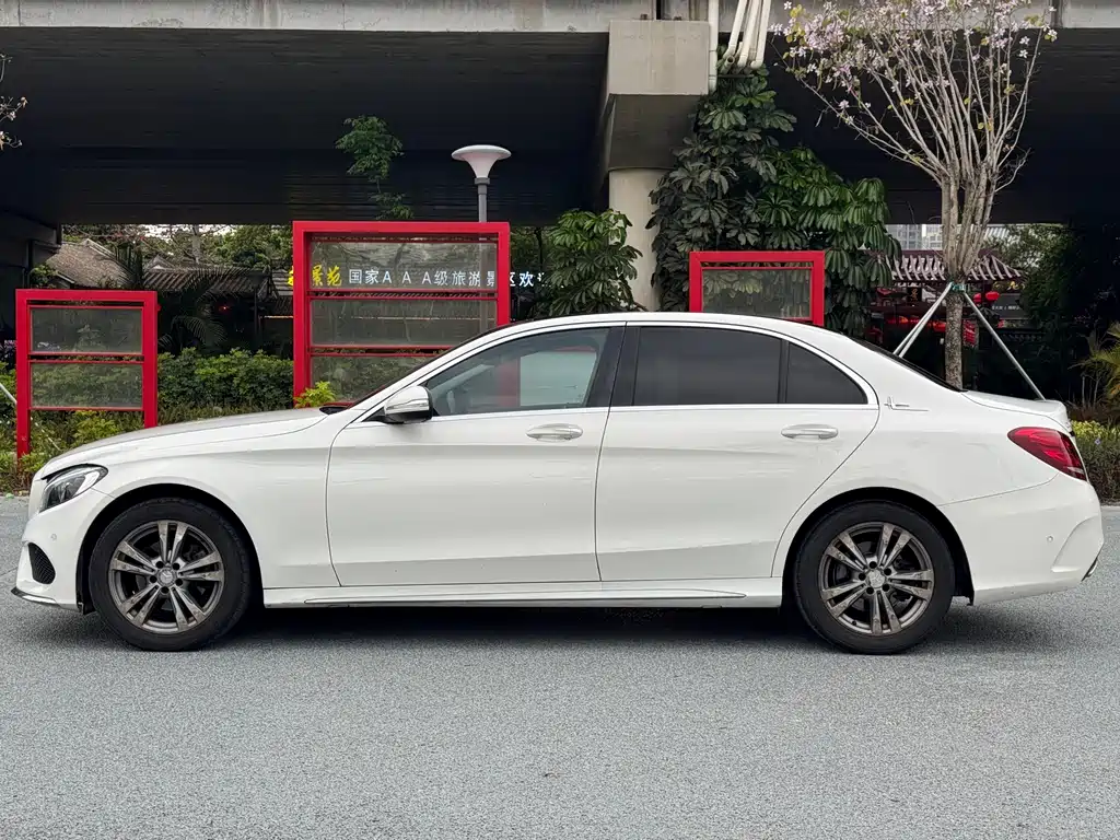 Mercedes-Benz Mercedes-Benz C-Class 2015 Model Year Facelift C 200 L Sport 2015 - thumbnail 7