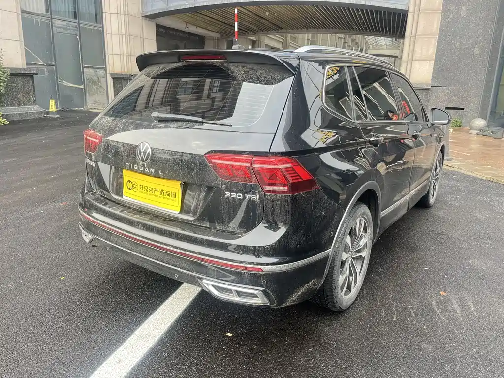 Volkswagen Tiguan L 2022 330TSI Automatic 2WD R-Line Premium Edition 2022 - thumbnail 10