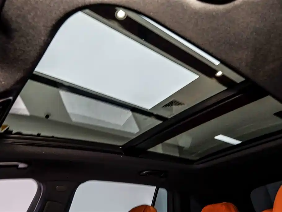 Mercedes-Benz Mercedes-Benz GLC 2025 GLC 260 L 4MATIC Luxury Edition 2025 - thumbnail 18