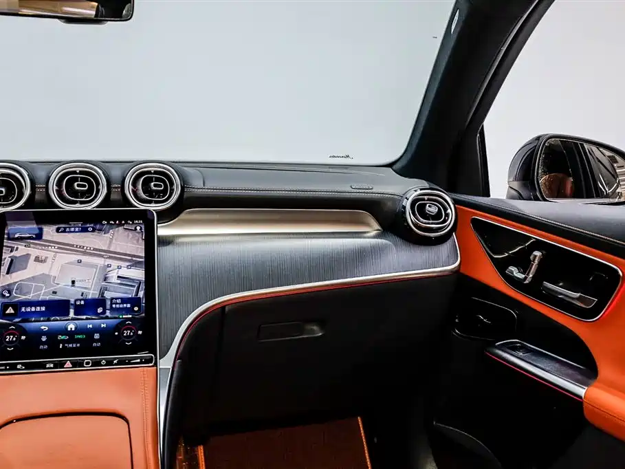 Mercedes-Benz Mercedes-Benz GLC 2025 GLC 260 L 4MATIC Luxury Edition 2025 - thumbnail 23