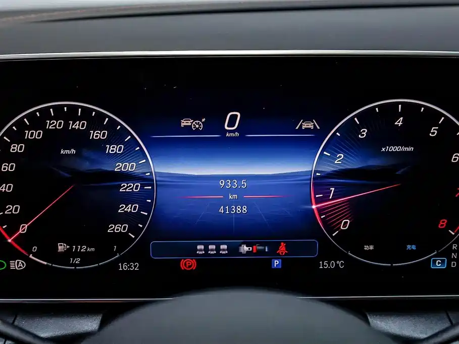 Mercedes-Benz Mercedes-Benz GLC 2025 GLC 260 L 4MATIC Luxury Edition 2025 - thumbnail 29