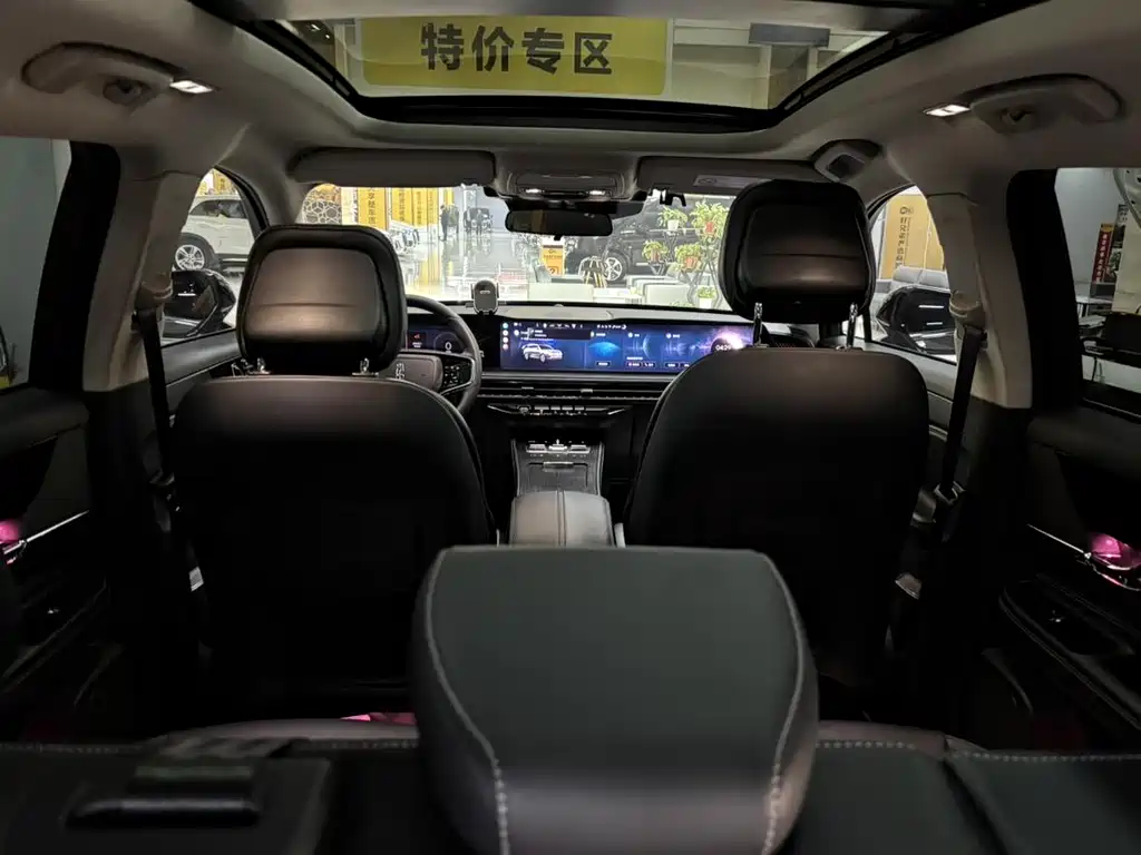 Lincoln Lynx 2024 2.0T Two-Wheel Drive Premium Edition 2025 - thumbnail 14
