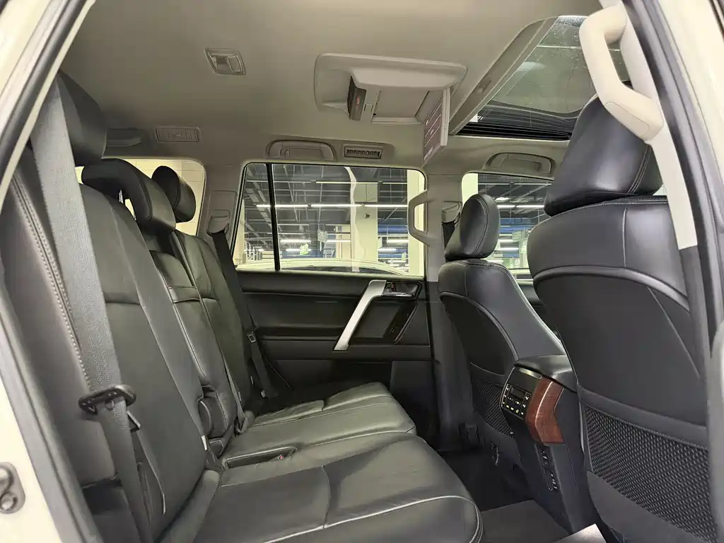 Toyota Toyota Prado 2016 3.5L Automatic TX-L NAVI 2017 - thumbnail 8