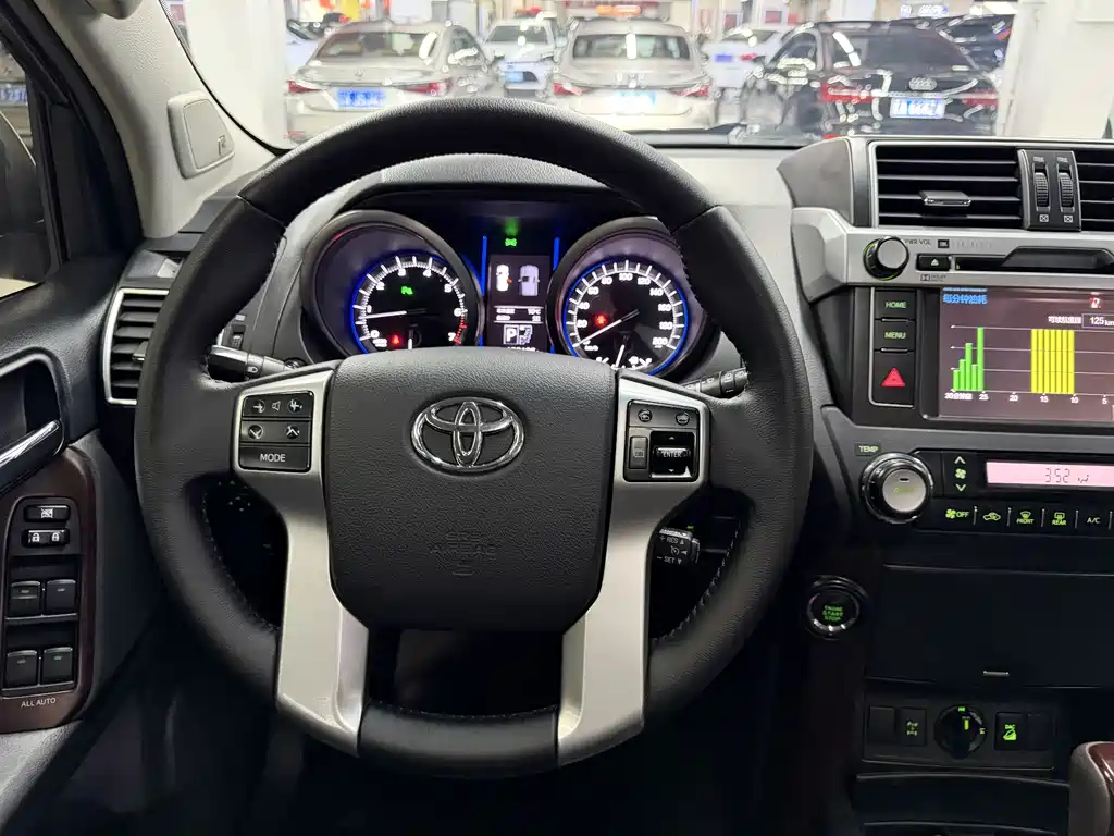 Toyota Toyota Prado 2016 3.5L Automatic TX-L NAVI 2017 - thumbnail 13
