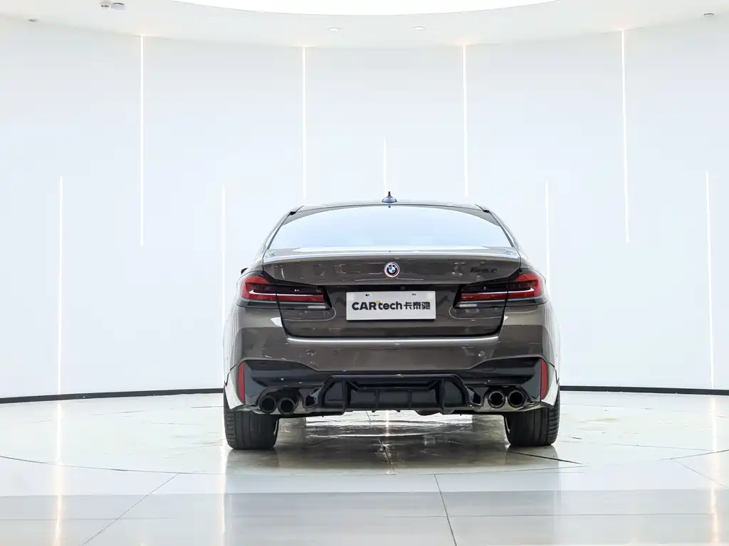 BMW BMW 5 Series Import 2022 Model Facelift 2 540i Style Edition M Sport Package 2023 - thumbnail 5