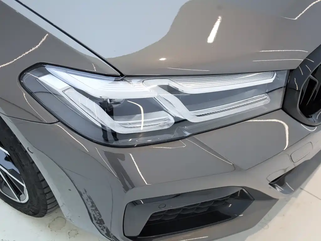 BMW BMW 5 Series Import 2022 Model Facelift 2 540i Style Edition M Sport Package 2023 - thumbnail 8