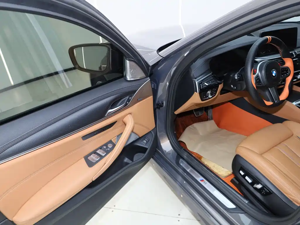 BMW BMW 5 Series Import 2022 Model Facelift 2 540i Style Edition M Sport Package 2023 - thumbnail 16