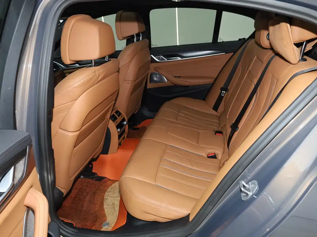 BMW BMW 5 Series Import 2022 Model Facelift 2 540i Style Edition M Sport Package 2023 - thumbnail 19