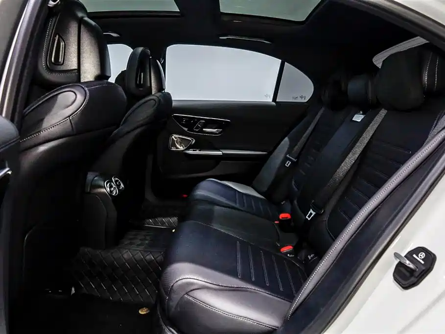 Mercedes-Benz Mercedes-Benz C-Class 2024 Facelift C 260 L Sport Edition 2024 - thumbnail 9