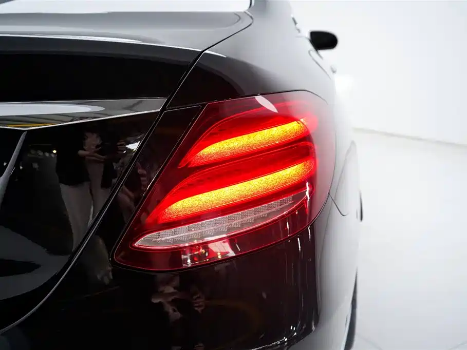 Mercedes-Benz Mercedes-Benz E-Class 2016 E 200 L 2017 - thumbnail 16