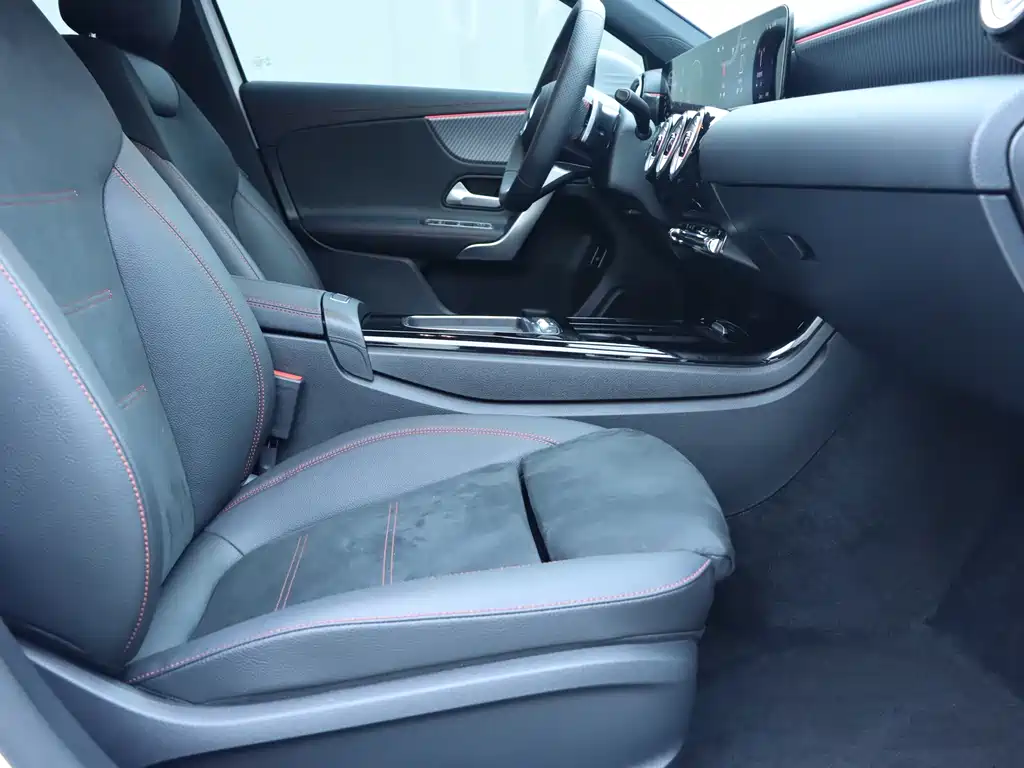 Mercedes-Benz Mercedes-Benz A-Class 2025 A 200 L Fashion Edition 2025 - thumbnail 8