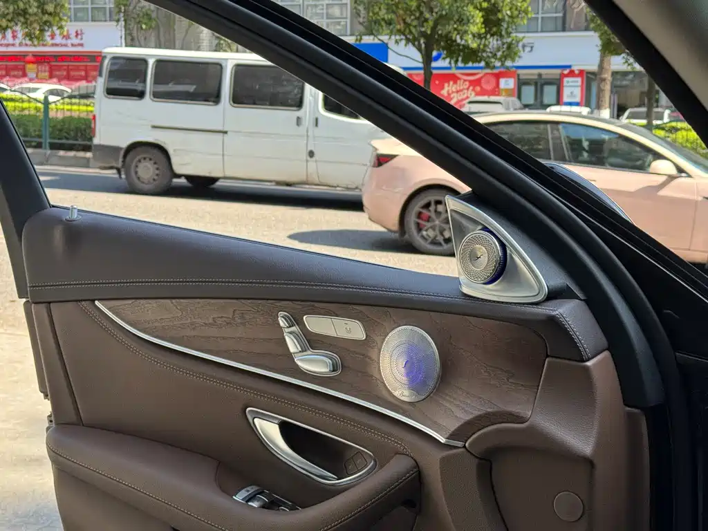 Mercedes-Benz Mercedes-Benz E-Class 2023 E 260 L 2023 - thumbnail 16