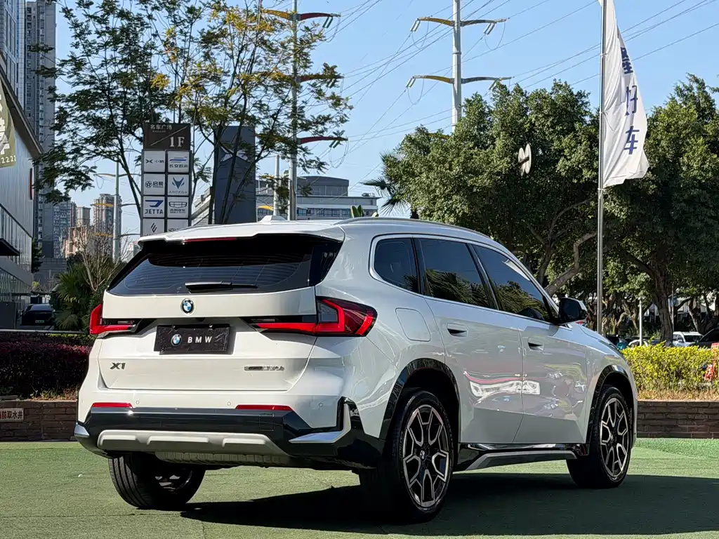 BMW BMW X1 2024 sDrive25Li X Design Package 2025 - thumbnail 5