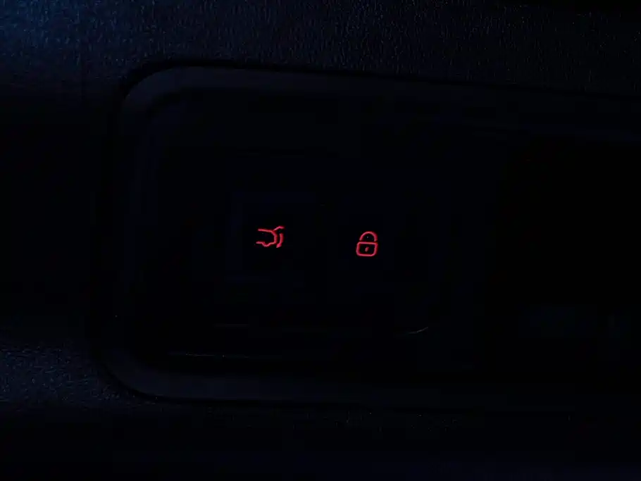 Denza Tang D9 2025 DM-i Intelligent Driving Version 1020 AWD Premium Model 2025 - thumbnail 7