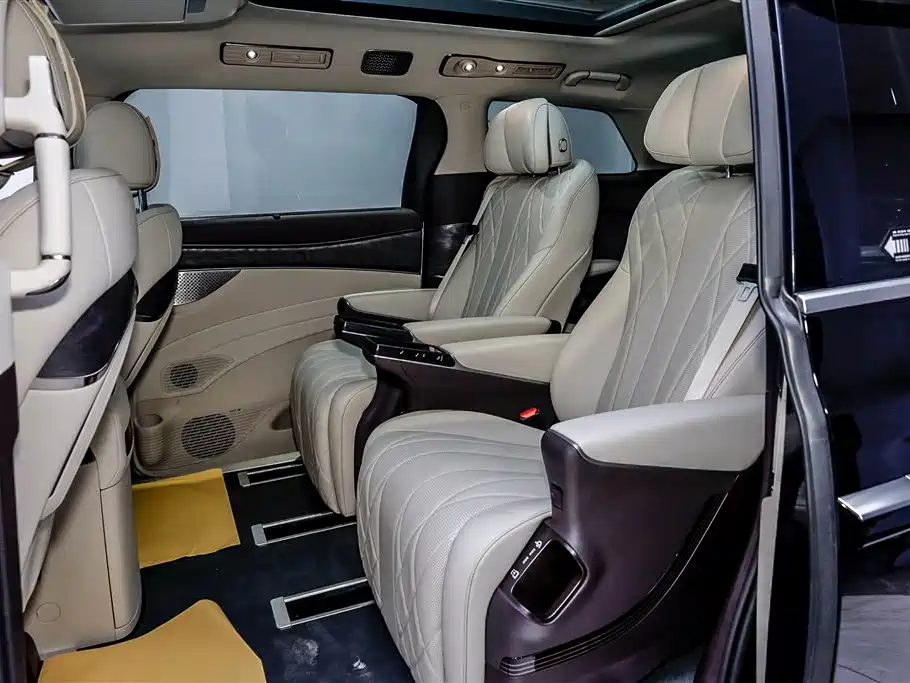 Denza Tang D9 2025 DM-i Intelligent Driving Version 1020 AWD Premium Model 2025 - thumbnail 10