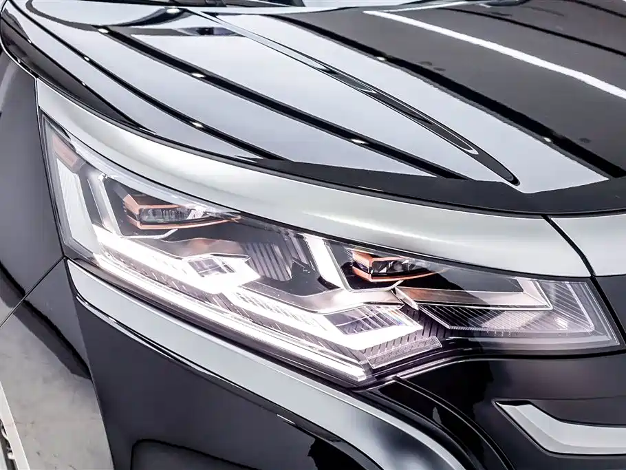 Denza Tang D9 2025 DM-i Intelligent Driving Version 1020 AWD Premium Model 2025 - thumbnail 18