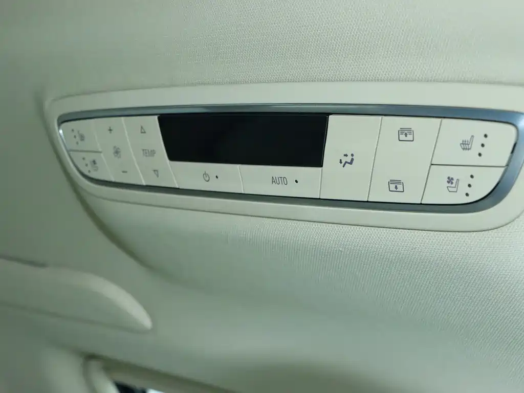 Buick Buick GL8 2022 ES Landmark 653T Luxury Edition 2022 - thumbnail 19