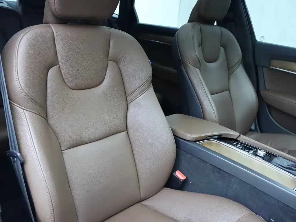 Volvo Volvo S90 2020 T5 Momentum Luxury Edition 2020 - thumbnail 10