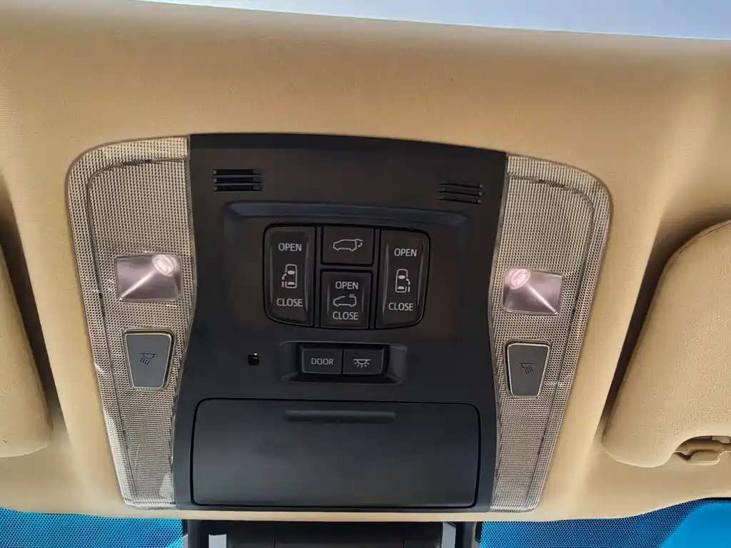 Toyota Toyota Alphard 2019 Model Hybrid 2.5L Executive Version 2020 - thumbnail 8