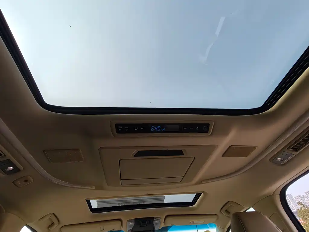 Toyota Toyota Alphard 2019 Model Hybrid 2.5L Executive Version 2020 - thumbnail 9