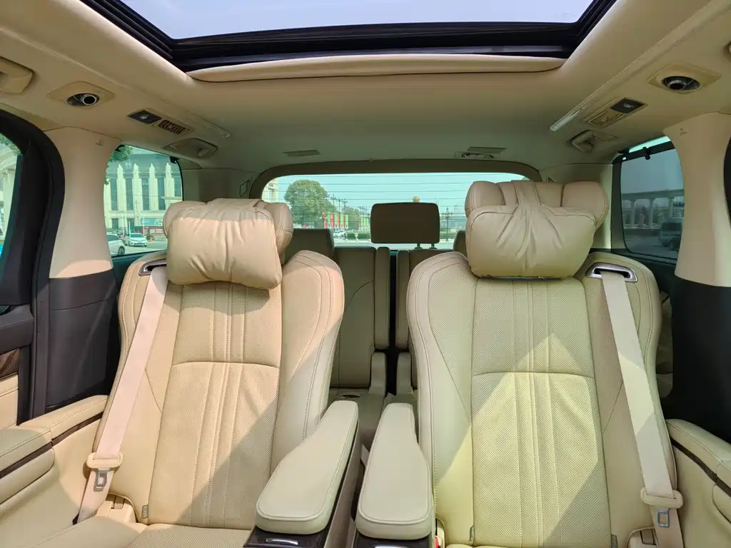 Toyota Toyota Alphard 2019 Model Hybrid 2.5L Executive Version 2020 - thumbnail 19