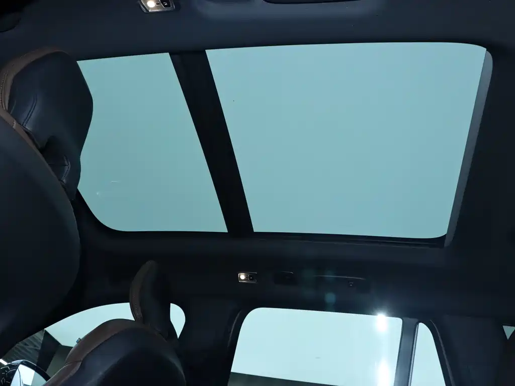 Volvo Volvo XC90 2022 B5 Momentum Luxury 7-seater 2022 - thumbnail 17