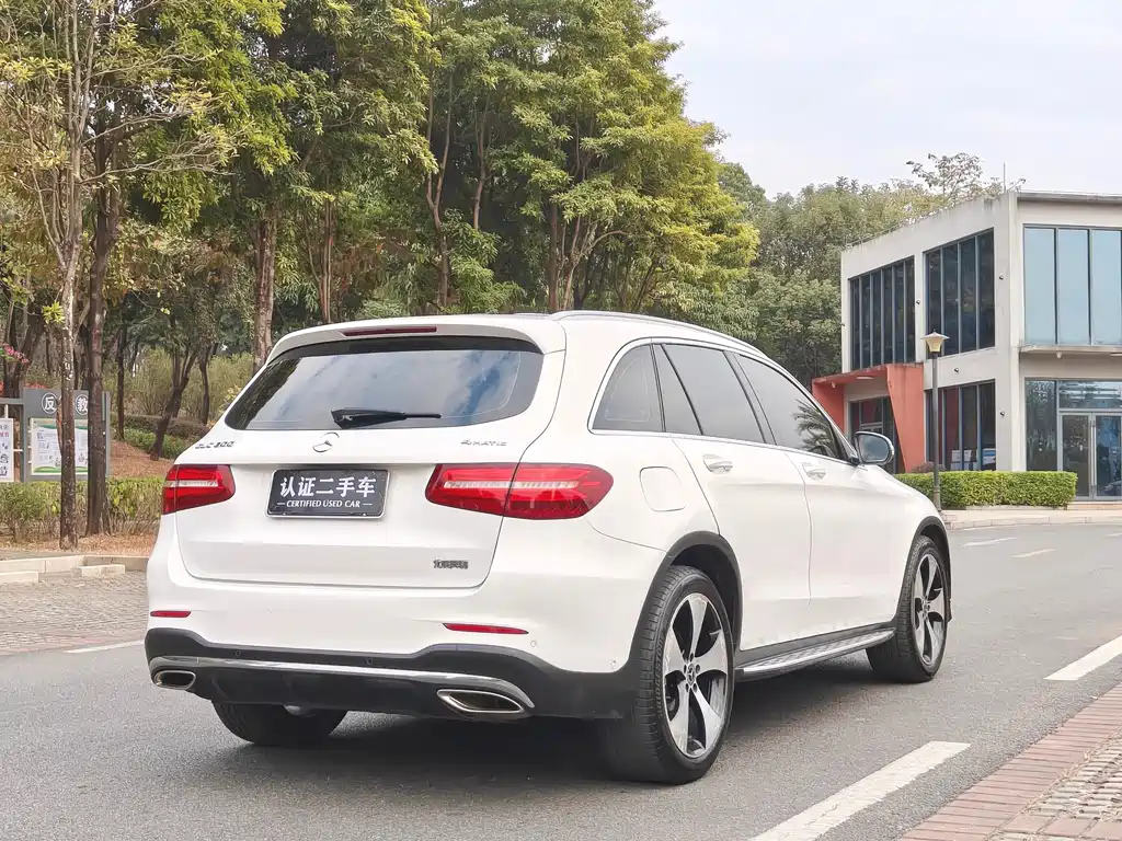 Mercedes-Benz Mercedes-Benz GLC 2018 GLC 300 4MATIC Sport Edition 2018 - thumbnail 6