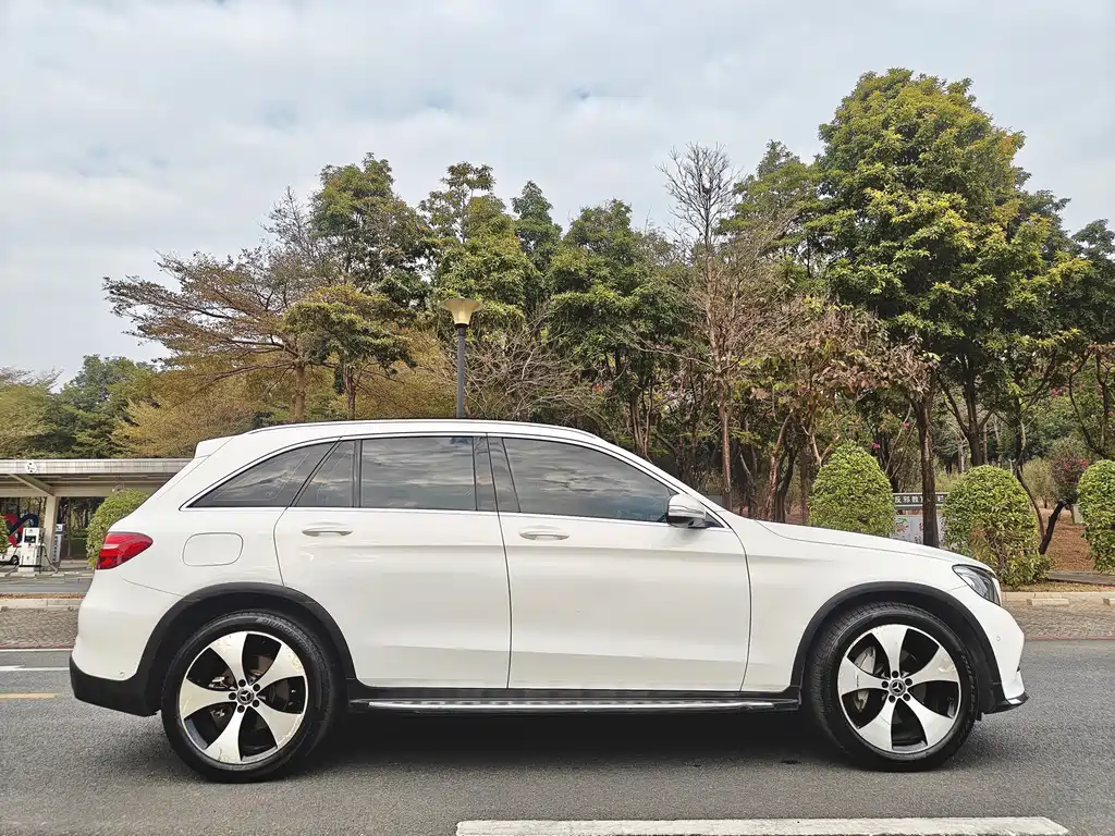 Mercedes-Benz Mercedes-Benz GLC 2018 GLC 300 4MATIC Sport Edition 2018 - thumbnail 7