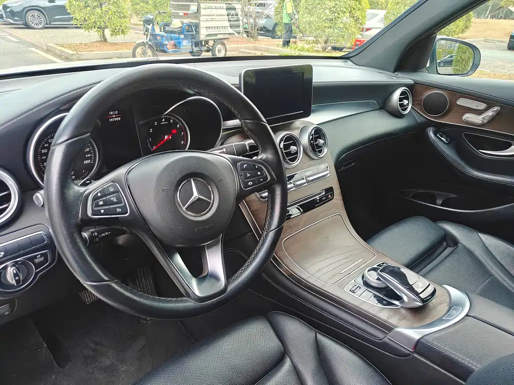 Mercedes-Benz Mercedes-Benz GLC 2018 GLC 300 4MATIC Sport Edition 2018 - thumbnail 11