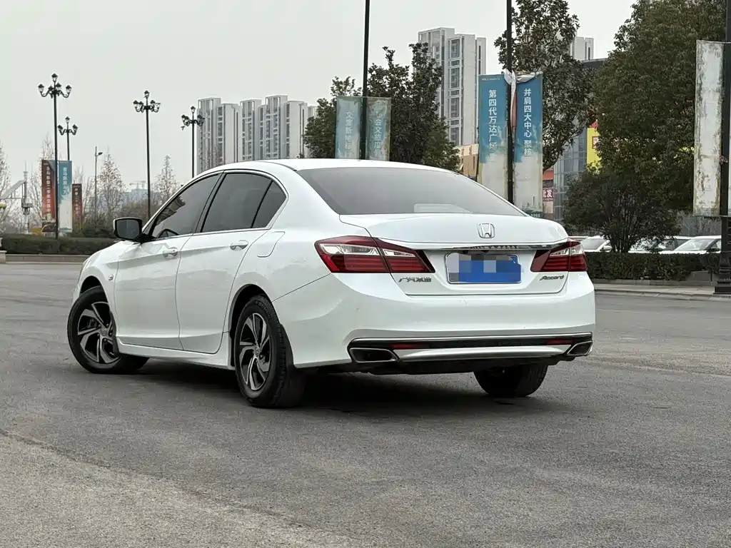 Honda Honda Accord 2016 2.0L Comfort Edition 2017 - thumbnail 7