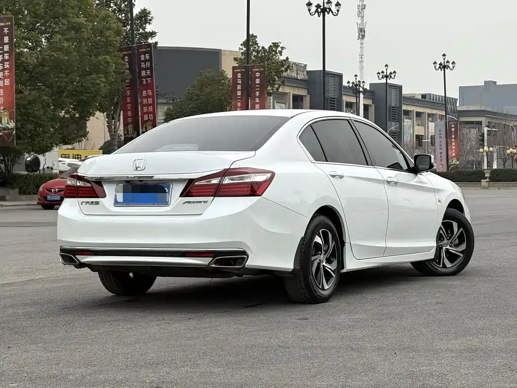 Honda Honda Accord 2016 2.0L Comfort Edition 2017 - thumbnail 9