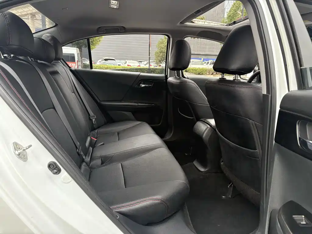 Honda Honda Accord 2016 2.0L Comfort Edition 2017 - thumbnail 10