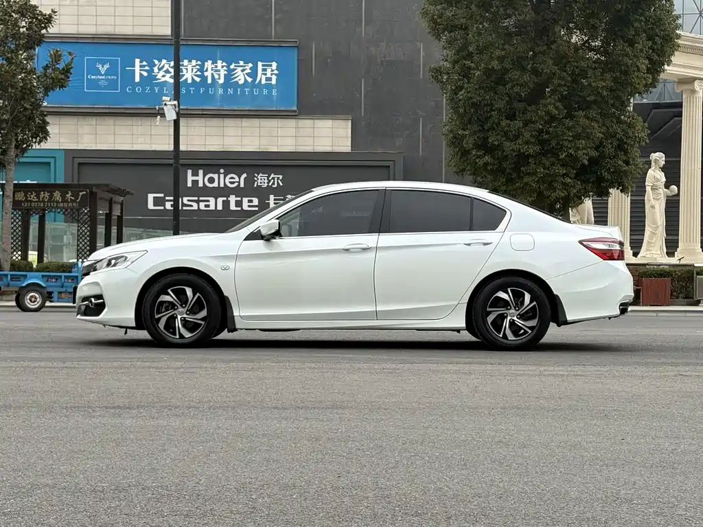 Honda Honda Accord 2016 2.0L Comfort Edition 2017 - thumbnail 11
