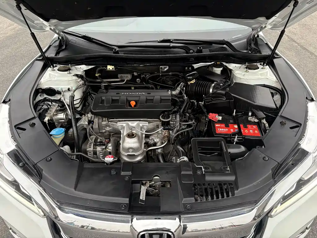 Honda Honda Accord 2016 2.0L Comfort Edition 2017 - thumbnail 17