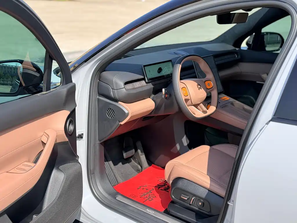 NIO NIO ES6 2024 75kWh 2025 - thumbnail 9