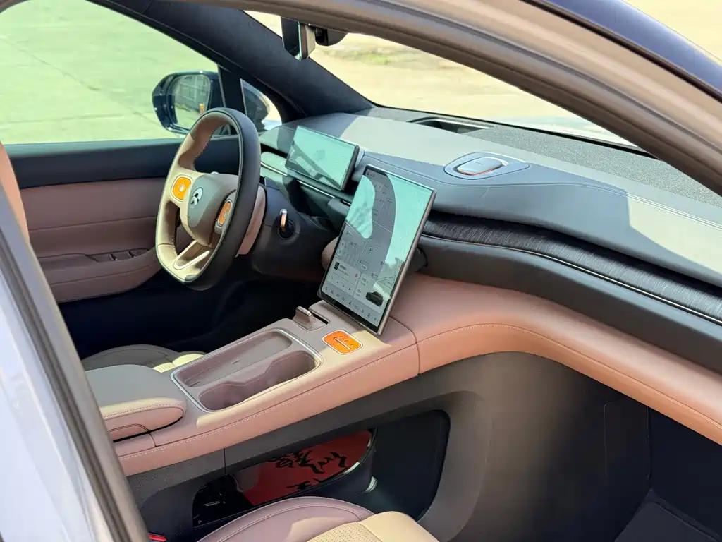 NIO NIO ES6 2024 75kWh 2025 - thumbnail 20