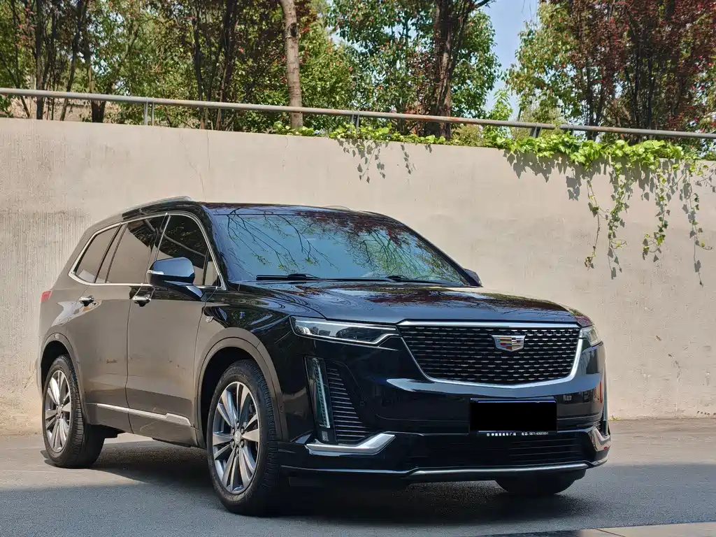 Cadillac Cadillac XT6 2020 28T AWD Luxury 7-seater 2020 - thumbnail 3