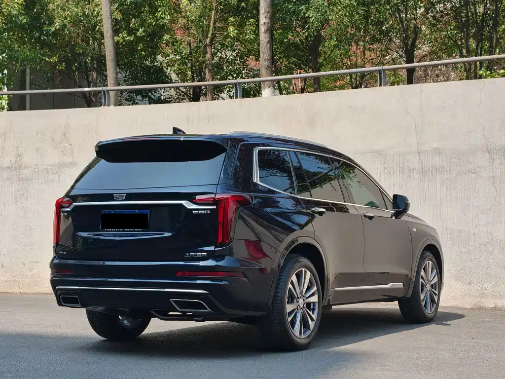 Cadillac Cadillac XT6 2020 28T AWD Luxury 7-seater 2020 - thumbnail 7