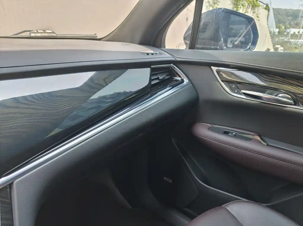 Cadillac Cadillac XT6 2020 28T AWD Luxury 7-seater 2020 - thumbnail 20