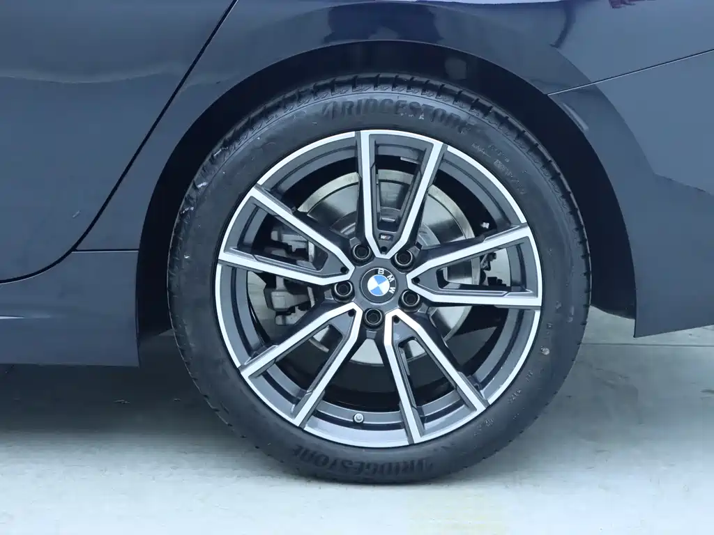 BMW BMW 3 Series 2025 325i M Sport Package 2026 - thumbnail 4