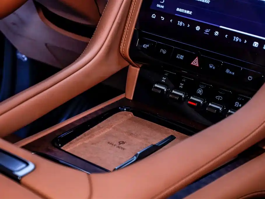 BYD UM U8 2023 Luxury Edition 2024 - thumbnail 14