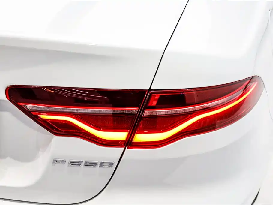 Jaguar Jaguar XEL 2021 2.0T 250PS R-DYNAMIC S Sport 2021 - thumbnail 10
