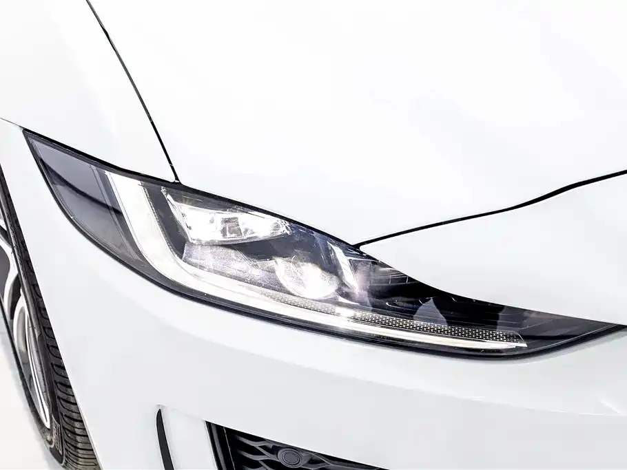 Jaguar Jaguar XEL 2021 2.0T 250PS R-DYNAMIC S Sport 2021 - thumbnail 16