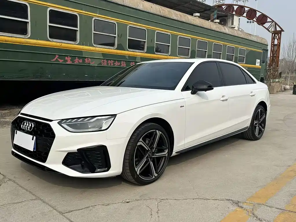 Audi Audi A4L 2024 40 TFSI Luxury Dynamic Model 2025