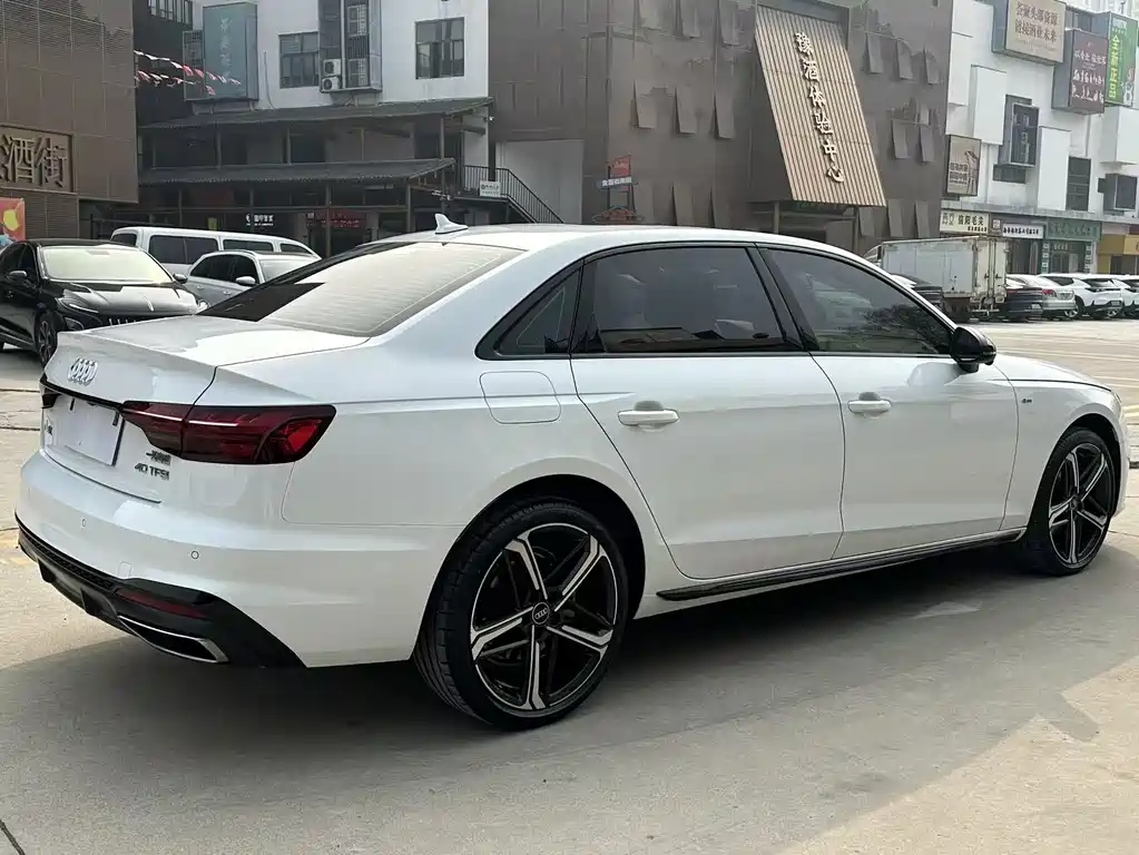 Audi Audi A4L 2024 40 TFSI Luxury Dynamic Model 2025 - thumbnail 7