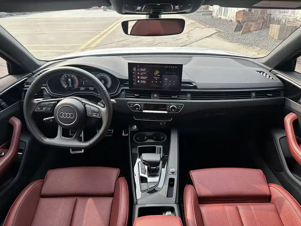 Audi Audi A4L 2024 40 TFSI Luxury Dynamic Model 2025 - thumbnail 10